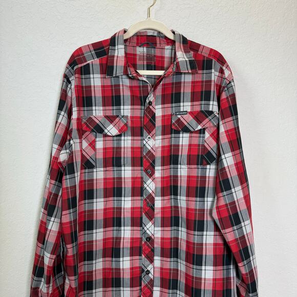 Men's Columbia Red White Black Plaid Button Down Long Sleeve Size L - Picture 7 of 8